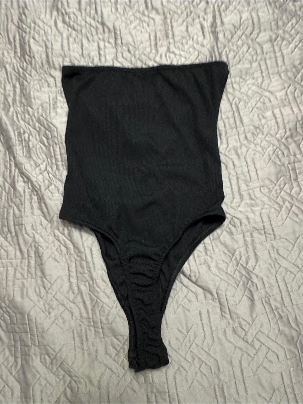 Cut Out Bodysuit - Picture 3 of 3